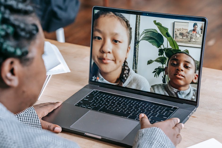Student asking a question during an online lesson